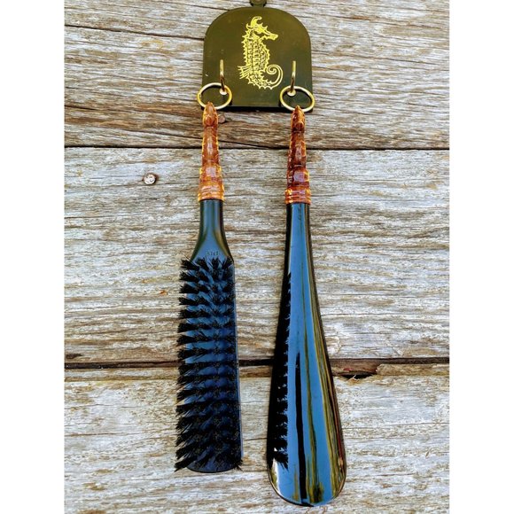 Vintage Midcentury Brush/Shoehorn wall Hanging Seahorse Handles - Picture 6 of 11